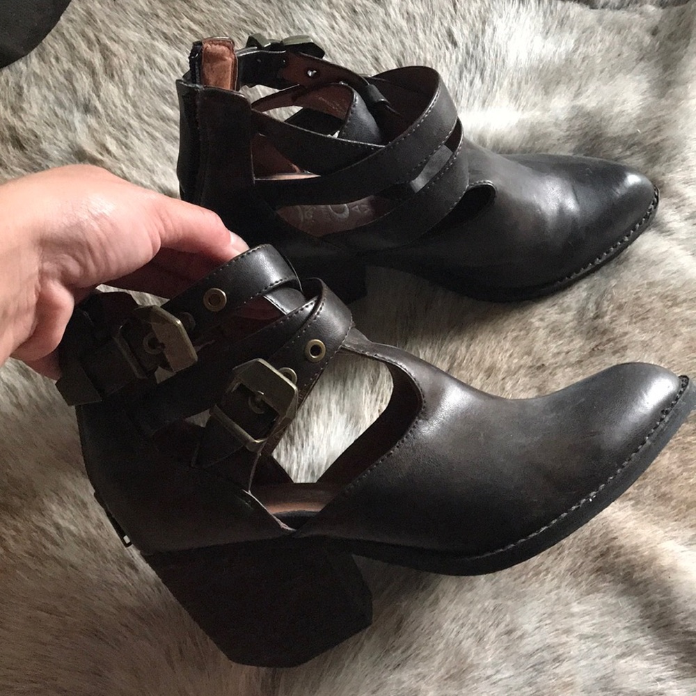 Jeffrey Campbell Western style/ boho booties